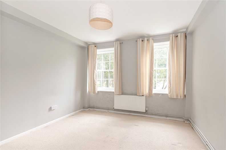3 bedrooms apartments/flats to sale in Wavell House, Hillcrest, Highgate-image 3