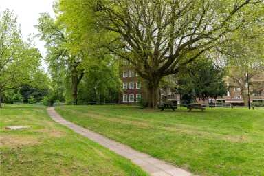 Wavell House, Hillcrest, Highgate - N6 view 7