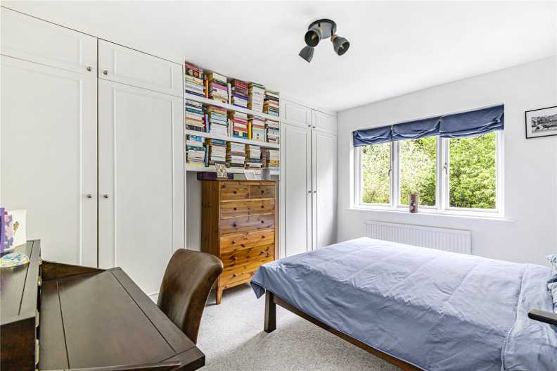 4 bedrooms houses to sale in Priory Gardens, Highgate-image 7