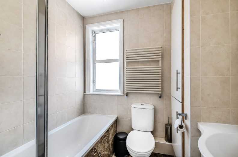 3 bedrooms apartments/flats to sale in Archway Road, Highgate-image 8