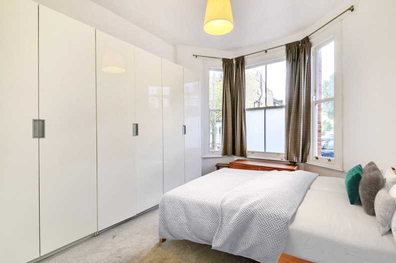 1 bedroom apartments/flats to sale in Bickerton Road, Archway-image 6