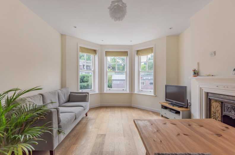 2 bedrooms apartments/flats to sale in Hillside Gardens, Highgate-image 3