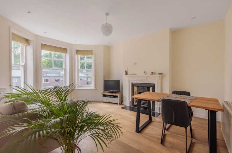 2 bedrooms apartments/flats to sale in Hillside Gardens, Highgate-image 2