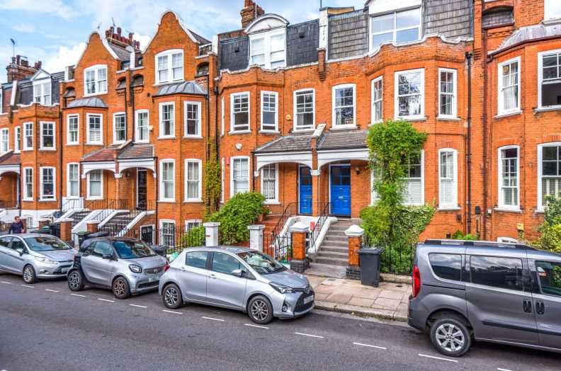 2 bedrooms apartments/flats to sale in Hillside Gardens, Highgate-image 14