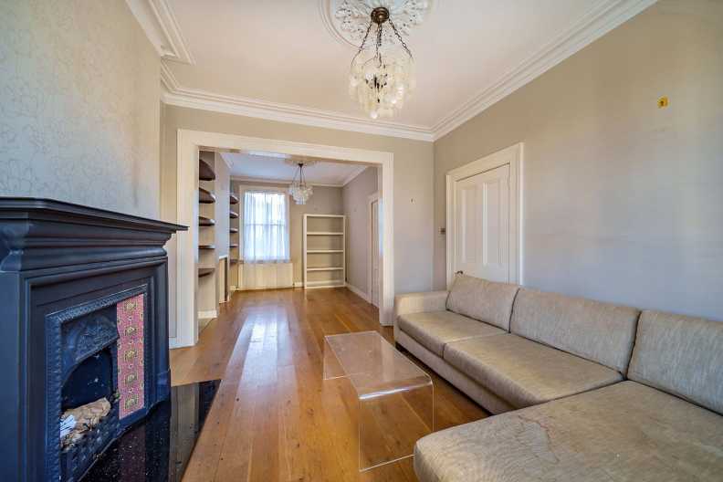 3 bedrooms houses to sale in Poynings Road, Tufnell Park-image 3