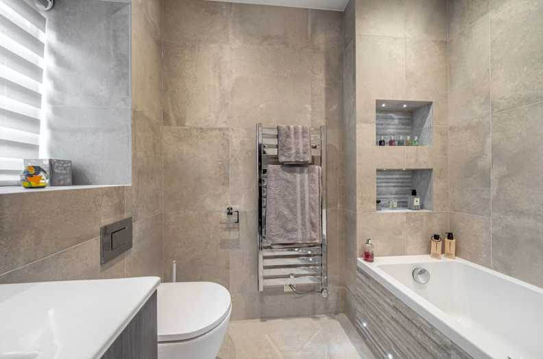 2 bedrooms apartments/flats to sale in Thornbury Square, Highgate-image 24