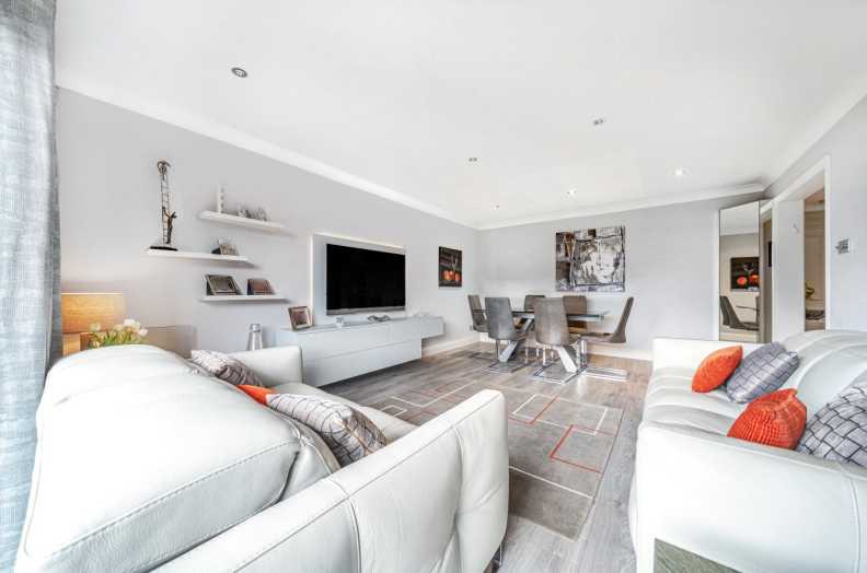 2 bedrooms apartments/flats to sale in Thornbury Square, Highgate-image 15