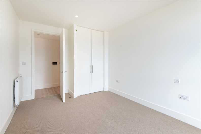 1 bedroom apartments/flats to sale in Daneland Walk, Tottenham Hale-image 5