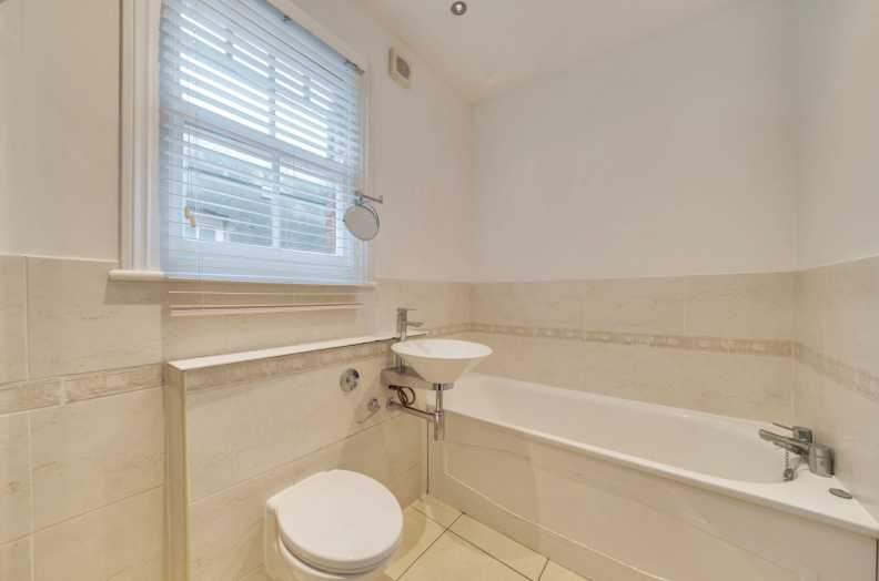 4 bedrooms houses to sale in Claremont Road, Highgate-image 8