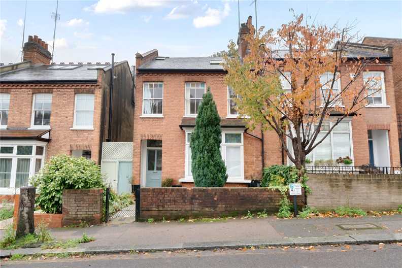 4 bedrooms houses to sale in Claremont Road, Highgate-image 1