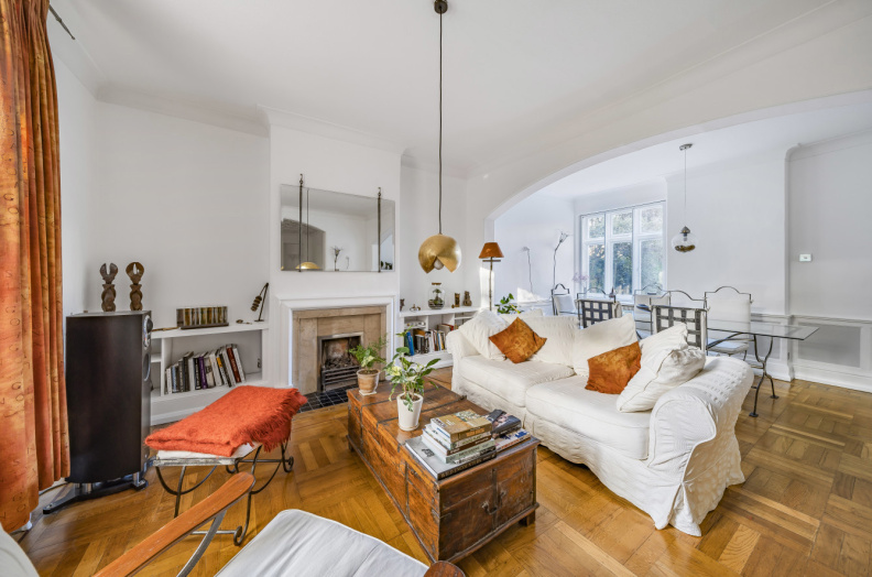 4 bedrooms houses to sale in North Hill, Highgate-image 1