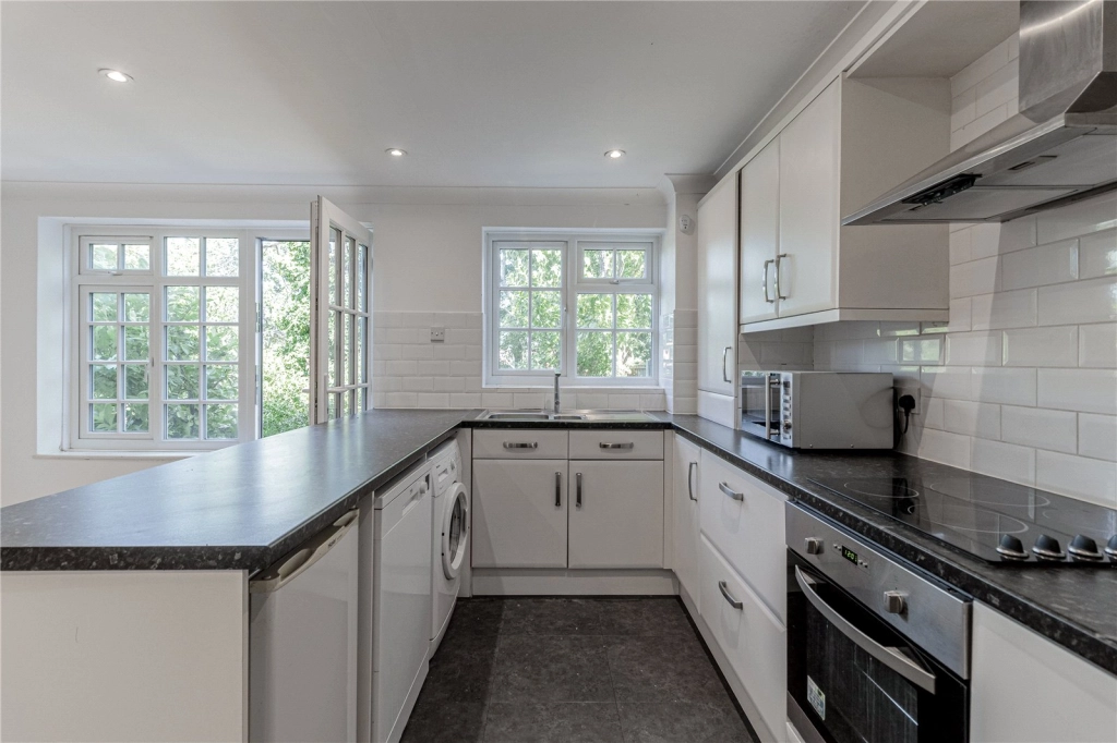 4 bedrooms houses for sale in Oldfield Mews, Highgate - N6 view 12