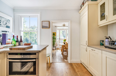 Langdon Park Road, Highgate - N6 view 13