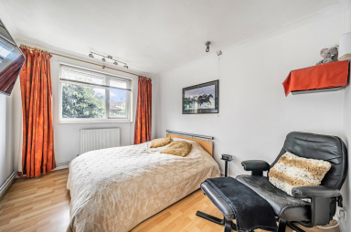 Great North Road, London - N2 view 5