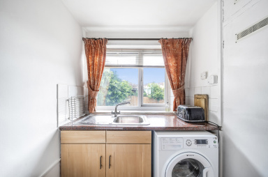 Great North Road, London - N2 view 13