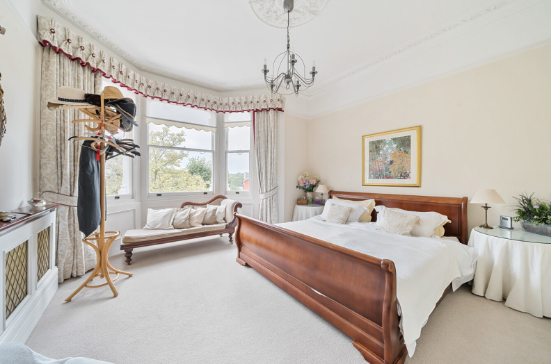 7 bedroom house for Sale in Cromwell Avenue, Highgate, N6, London