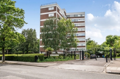 Sheldon Avenue, Highgate - N6 view 10