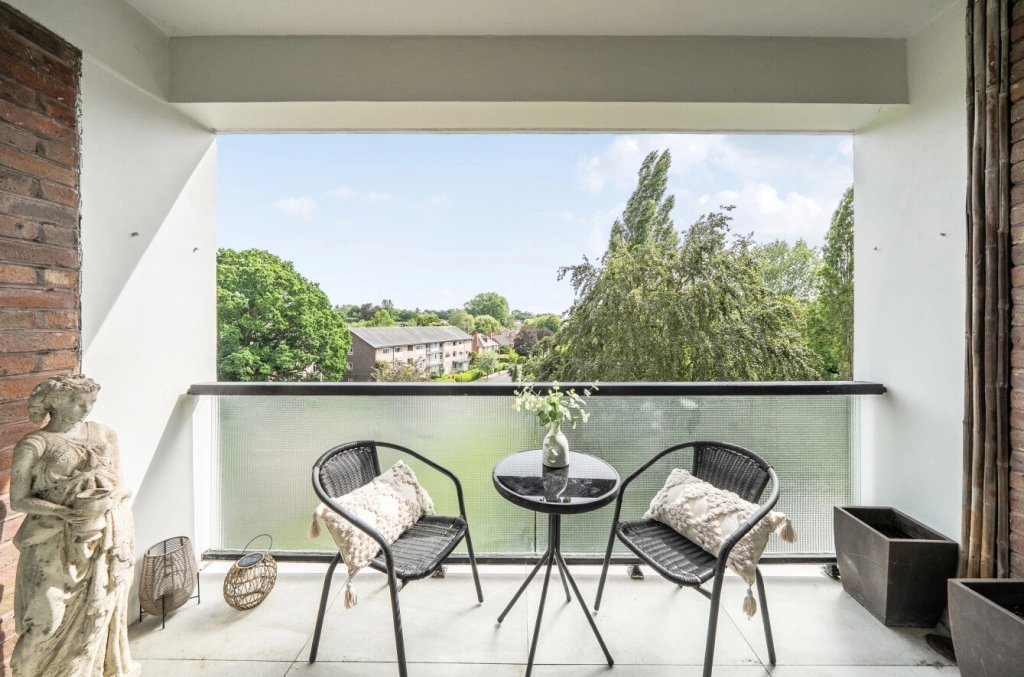 2 bedrooms apartments/flats for sale in Sheldon Avenue, Highgate - N6 view 4