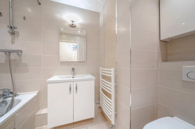 Shepherds Hill, London N6 image 9