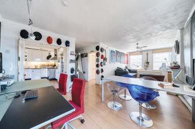 Aylmer Road, East Finchley - N2 view 14