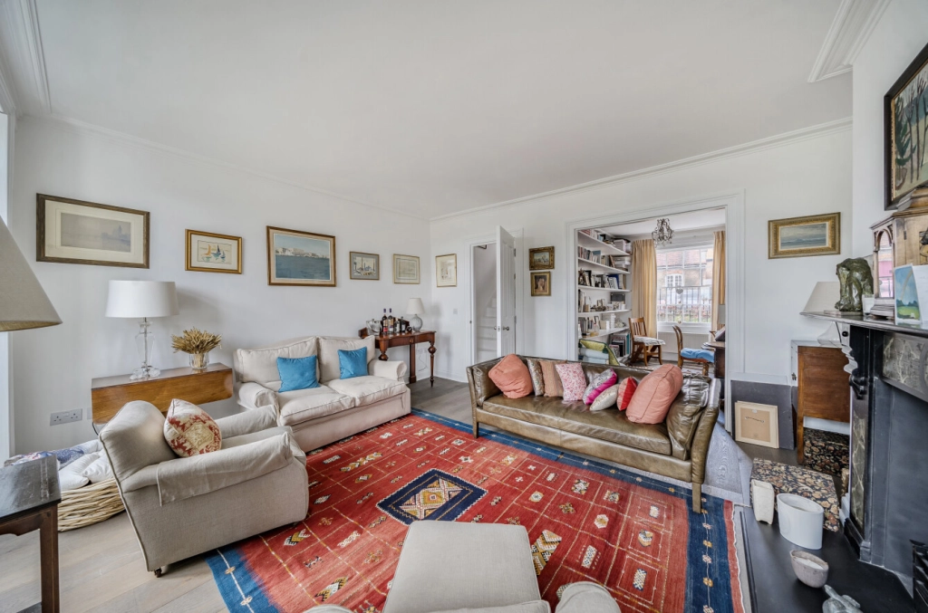 3 bedrooms houses for sale in Southwood Lane, London - N6 view 16