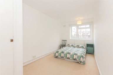 Great North Road, East Finchley - N2 view 5