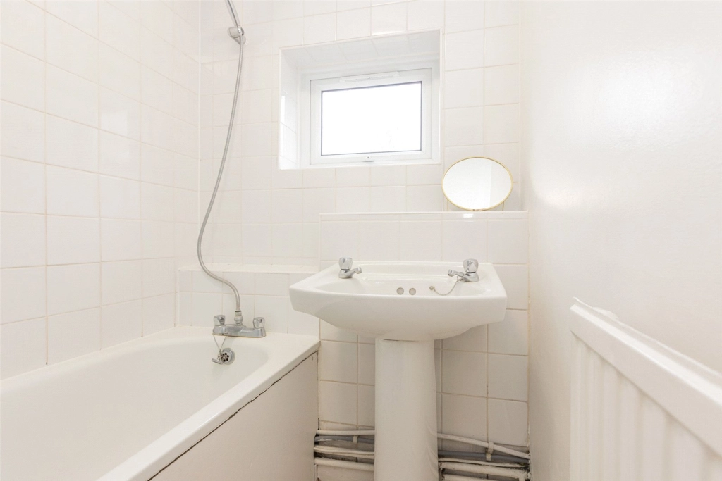 2 bedrooms apartments/flats for sale in Great North Road, East Finchley - N2 view 25