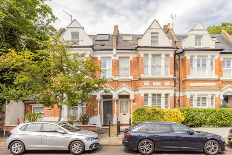 1 bedroom apartments/flats to sale in Waterlow Road, London-image 1