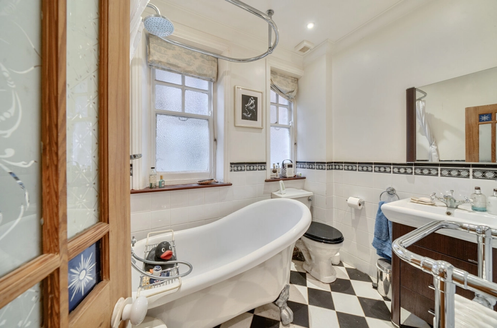 2 bedrooms apartments/flats for sale in Shepherds Hill, London - N6 view 21