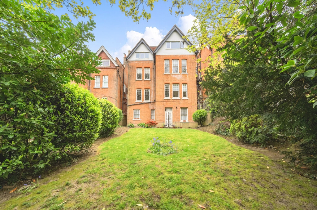 2 bedrooms apartments/flats for sale in Shepherds Hill, London - N6 view 12