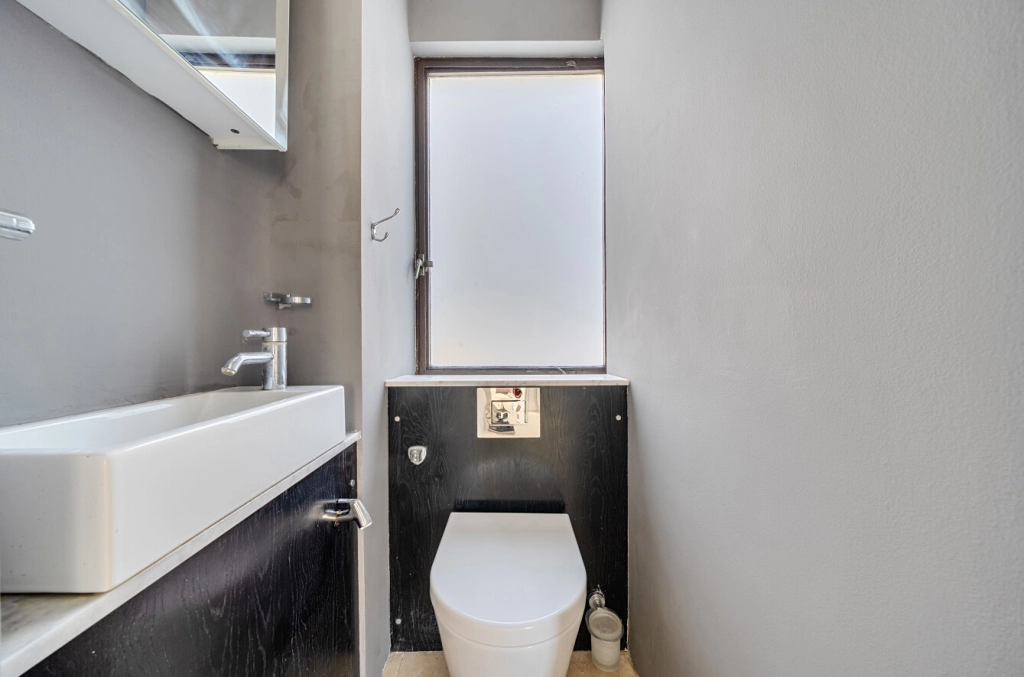 4 bedrooms apartments/flats for sale in North Hill, London - N6 view 15