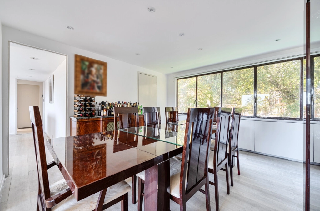 4 bedrooms apartments/flats for sale in North Hill, London - N6 view 5