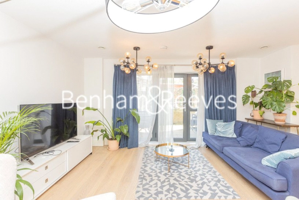 2 bedrooms apartments/flats for sale in Archway Road, London - N6 view 4