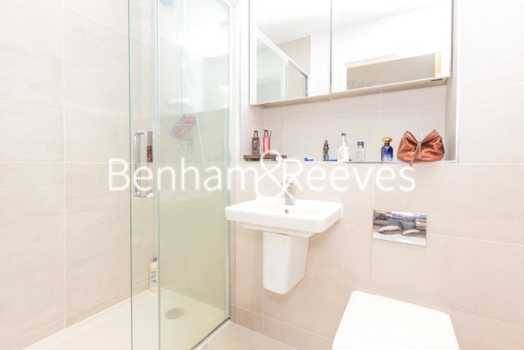 2 bedrooms apartments/flats for sale in Archway Road, London - N6 view 11