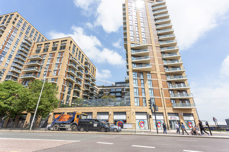 1 bedroom apartments/flats to sale in Victory Parade, Woolwich-image 7