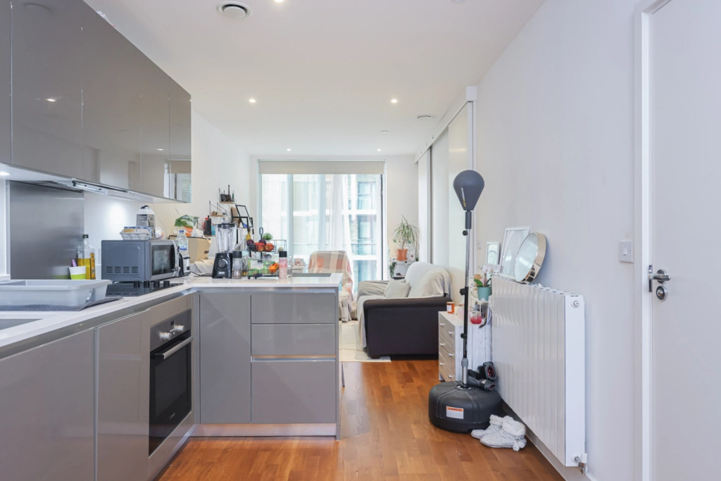 Studio apartments/flats for sale in Victory Parade, Woolwich - SE18 view 8