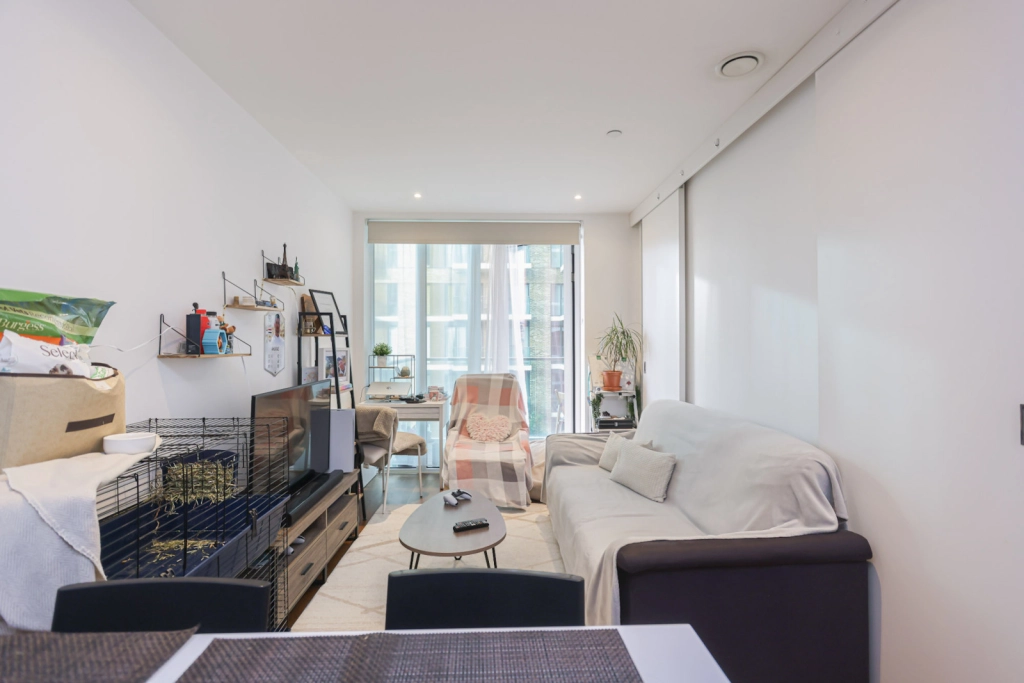 Studio apartments/flats for sale in Victory Parade, Woolwich - SE18 view 2