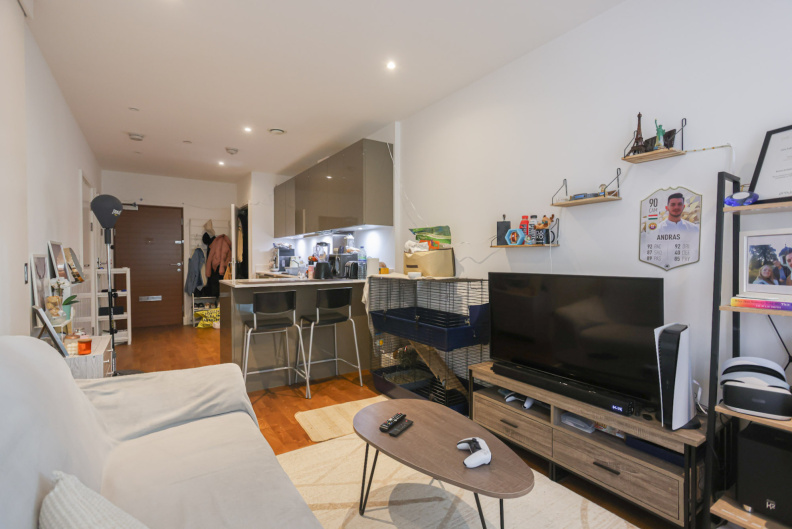 1 bedroom apartments/flats to sale in Victory Parade, Woolwich-image 11