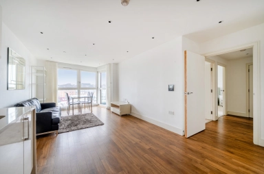 Queensland Road, London - N7 view 17