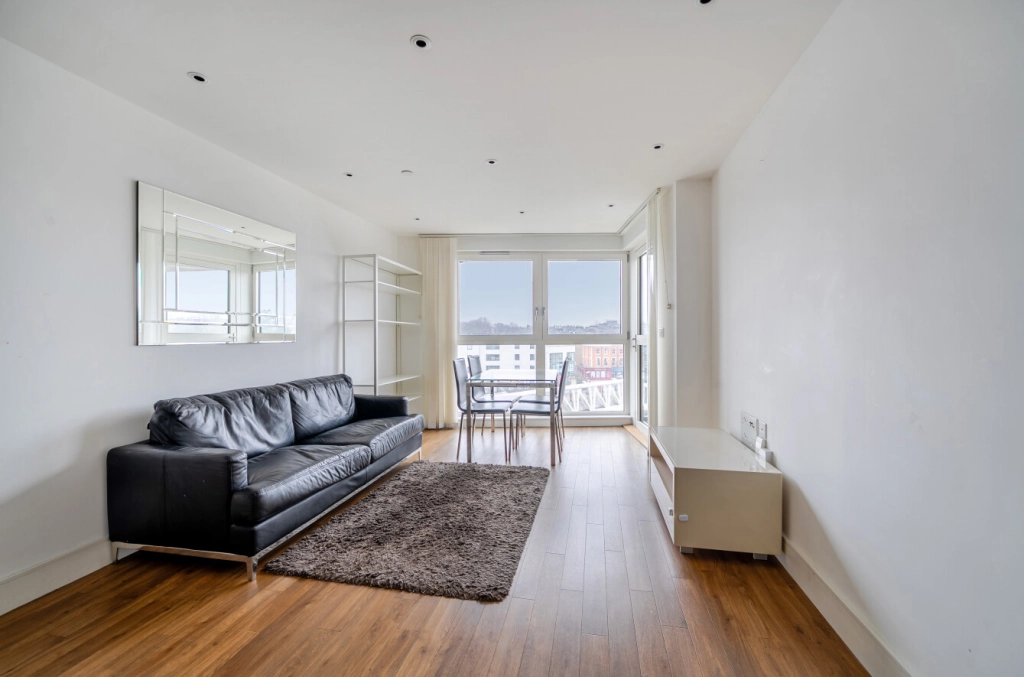 2 bedrooms apartments/flats for sale in Queensland Road, London - N7 view 11