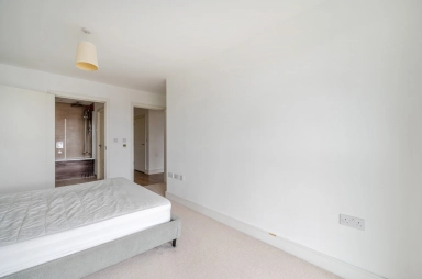 Queensland Road, London - N7 view 25