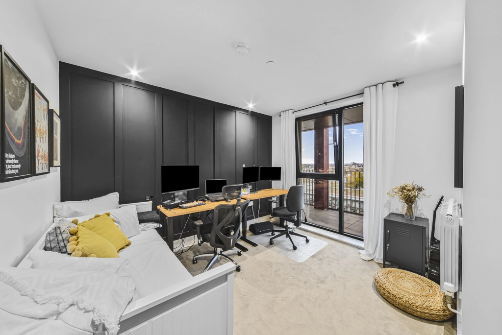 2 bedrooms apartments/flats for sale in Windsor Square, Woolwich - SE18 view 9