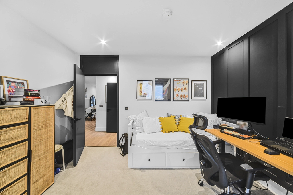 2 bedrooms apartments/flats for sale in Windsor Square, Woolwich - SE18 view 15