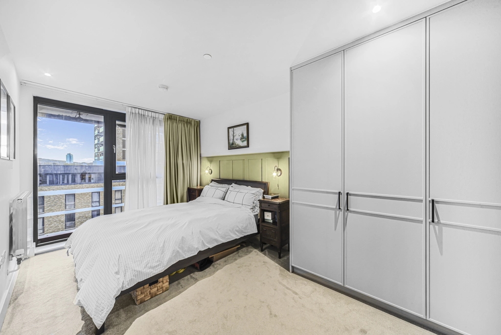 2 bedrooms apartments/flats for sale in Windsor Square, Woolwich - SE18 view 5