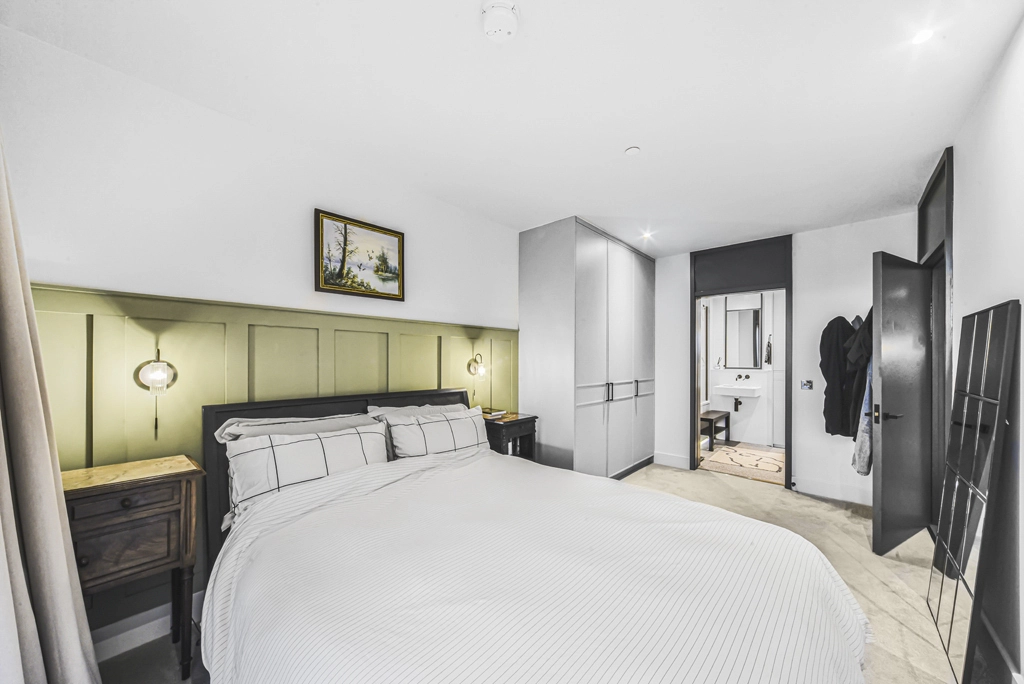 2 bedrooms apartments/flats for sale in Windsor Square, Woolwich - SE18 view 11