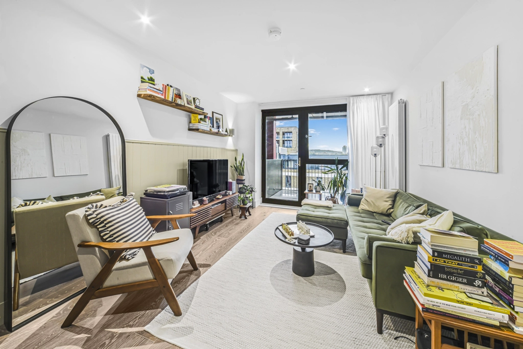 2 bedrooms apartments/flats for sale in Windsor Square, Woolwich - SE18 view 2