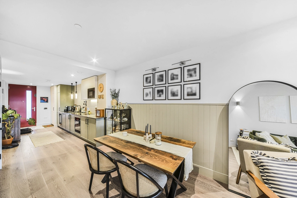 2 bedrooms apartments/flats for sale in Windsor Square, Woolwich - SE18 view 13