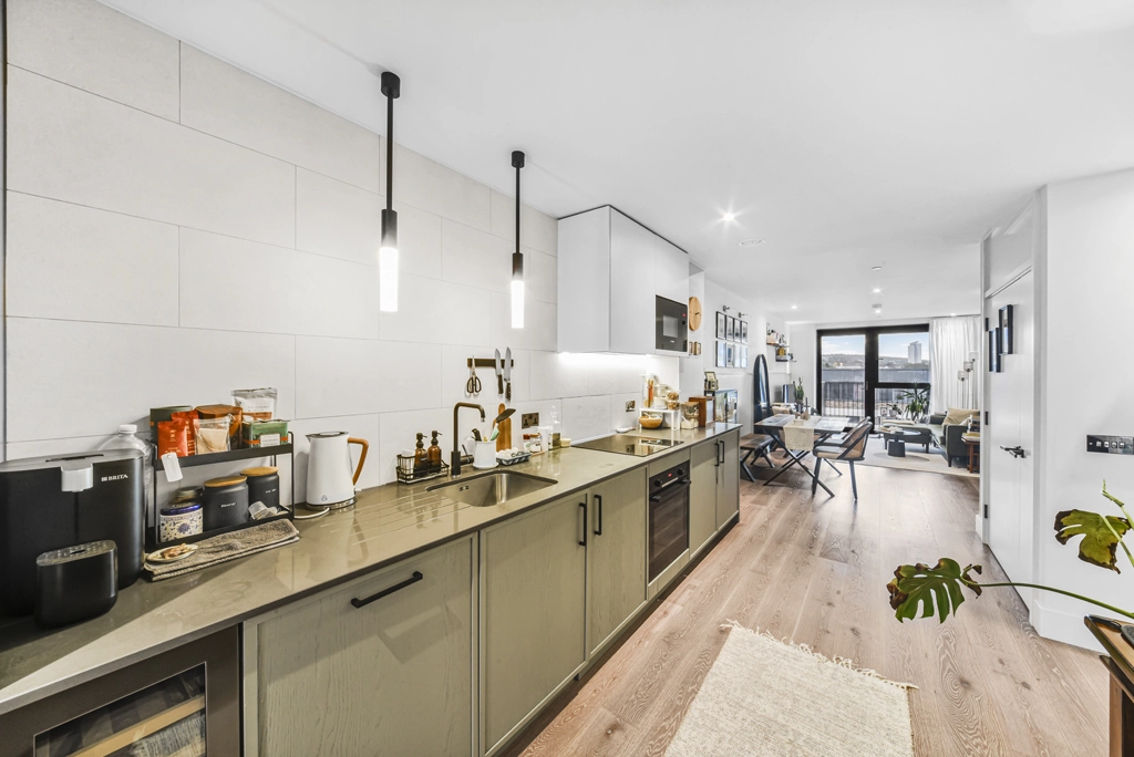 2 bedrooms apartments/flats for sale in Windsor Square, Woolwich - SE18 view 4