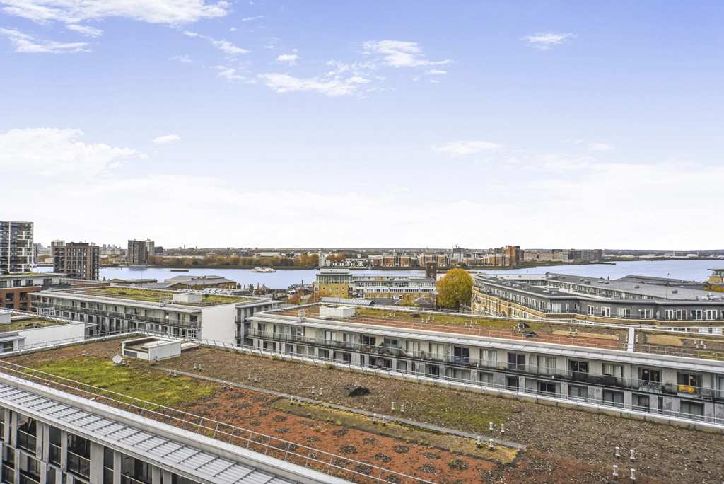 2 bedrooms apartments/flats for sale in Windsor Square, Woolwich - SE18 view 8