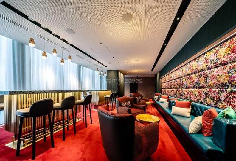 1 bedroom apartments/flats to sale in Marsh Wall,Canary Wharf-image 9